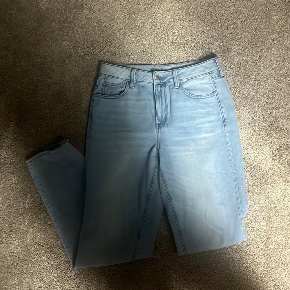 American eagle boyfriend jeans